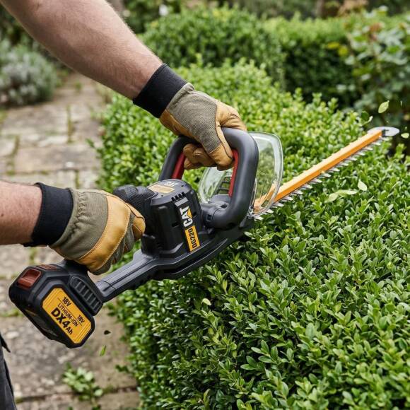 CAT DG220 18Volt 4.0Ah Li-ion Tek Akülü Kömürsüz 61CM Profesyonel Çit Budama - 4