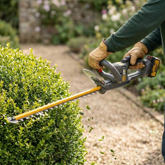 CAT DG220 18Volt 4.0Ah Li-ion Tek Akülü Kömürsüz 61CM Profesyonel Çit Budama - 6