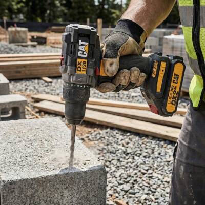 CAT DX1120 18Volt/2.0Ah Li-ion Çift Akülü Kömürsüz Profesyonel Şarjlı Darbeli Matkap + DA01902 45 Parça Vidalama Uç Seti - 8