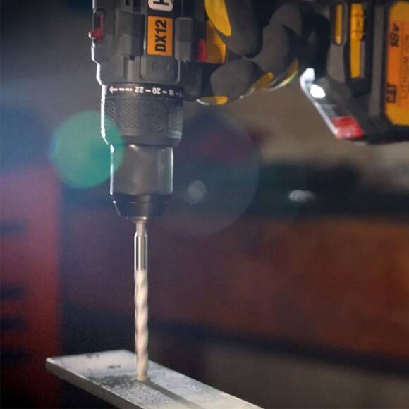 CAT DX12.2 18Volt/4.0Ah Li-ion Çift Akülü Kömürsüz Profesyonel Şarjlı Darbeli Matkap - 9