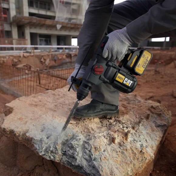 CAT DX21 18Volt 4.0Ah 2.2J Li-ion Çift Akülü Şarjlı Kömürsüz Profesyonel SDS-Plus Pnömatik Kırıcı/Delici - 5