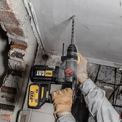 CAT DX21 18Volt 4.0Ah 2.2J Li-ion Çift Akülü Şarjlı Kömürsüz Profesyonel SDS-Plus Pnömatik Kırıcı/Delici - Thumbnail