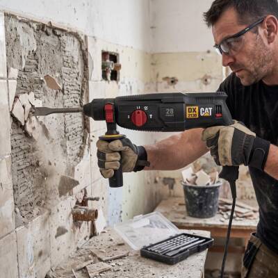 CAT DX2130 900Watt 3.2J 28MM SDS-Plus Profesyonel Kırıcı/Delici + 3 Ad Delici + 2 Ad Kırıcı Uç - 4