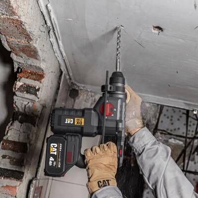 CAT DX2150 18Volt/4.0Ah 2.8J Li-ion Çift Akülü Kömürsüz Profesyonel SDS-Plus Kırıcı/Delici - 5