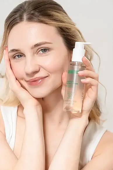 GLOWON Nemlendirici ve Yatıştırıcı Makyaj Temizleme Jeli 150ml - Hassas Ciltler İçin - 3