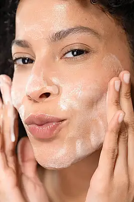 GLOWON Vegan Salisilik Asit (BHA) İçeren Arındırıcı ve Siyah Nokta Karşıtı Yüz Temizleme Jeli 150ml - 6