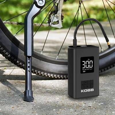 KOBB KB425 12V / Şarjlı Li-ion 150 PSI Dijital Göstergeli Akıllı Lastik Şişirme Pompası+ Powerbank + SOS + Led Lamba - Thumbnail