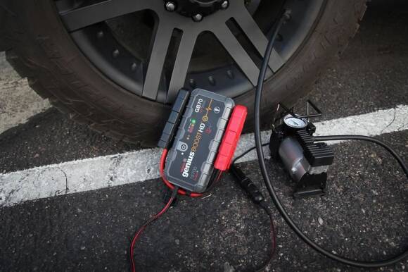 NOCO Genius GB70 12V 2000Amp Ultrasafe Lityum Akü Takviye + Powerbank + Led Lamba - 4