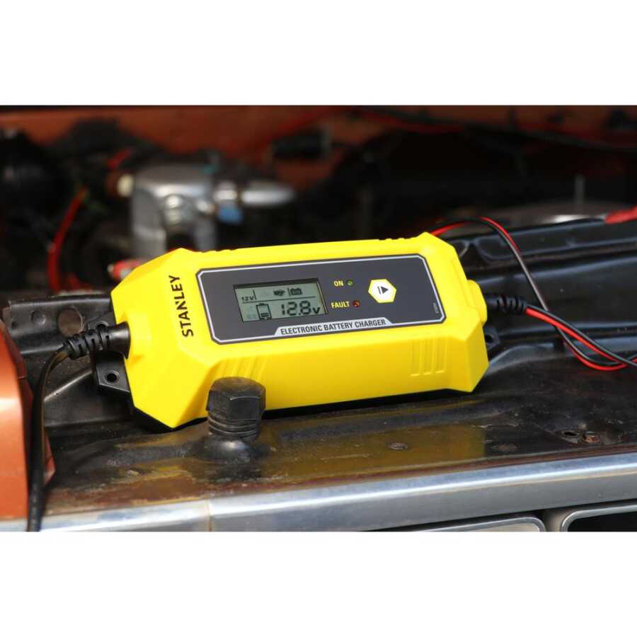 STANLEY SXA26 12V 250A Dijital Akü Şarj ve Akü Bakım Cihazı Fiyatı