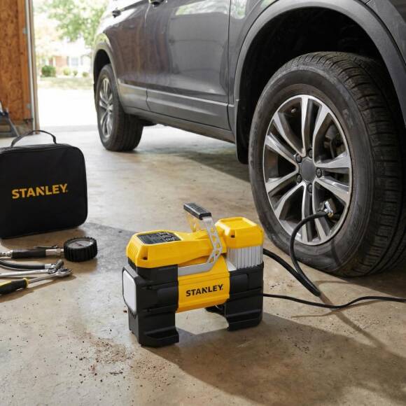 STANLEY SXIF0001 12Volt 150 PSI Dijital Basınç Göstergeli Lastik Şişirme Pompası + Led Lamba - 3