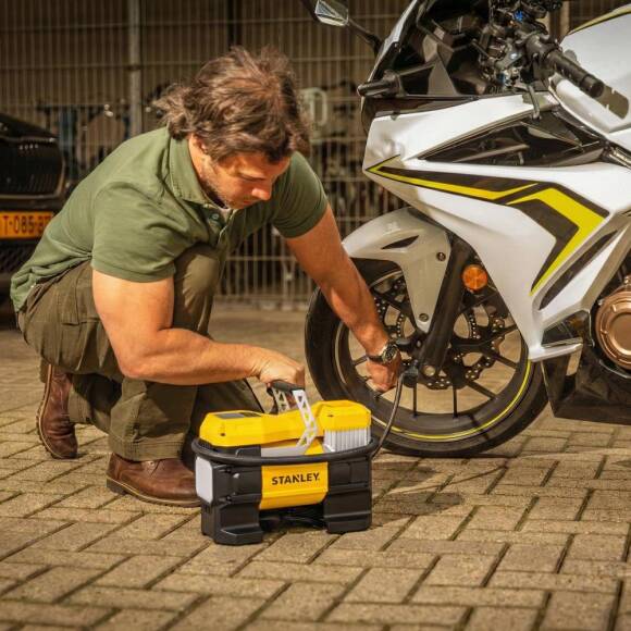 STANLEY SXIF0001 12Volt 150 PSI Dijital Basınç Göstergeli Lastik Şişirme Pompası + Led Lamba - 6