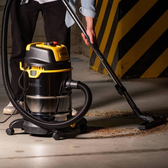 Stanley SXVC30XTDE 1600 W 30 LT Islak/Kuru Elektrikli Süpürge - 3