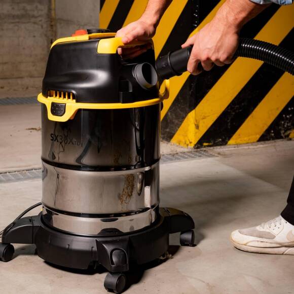 Stanley SXVC30XTDE 1600 W 30 LT Islak/Kuru Elektrikli Süpürge - 4