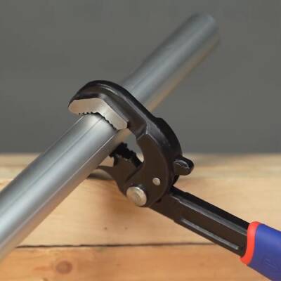 WORKPRO WP202574 2 Parça Otomatik Kilitlemeli Çok Fonksiyonlu Profesyonel Boru Anahtarı/ Levye Seti - 4