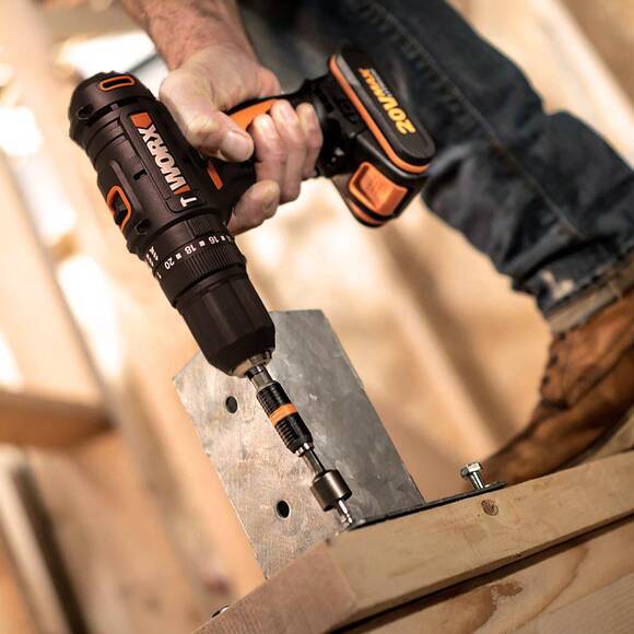 WORX WX370 20Volt/2Ah. Li-ion Çift Akülü Profesyonel Şarjlı Darbeli Matkap + 30 Parça Aksesuar Seti