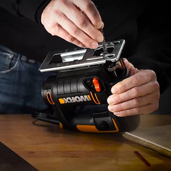 WORX WX479 750Watt Profesyonel Devir Ayarlı Dekupaj Testere - 4