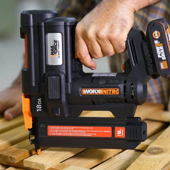 WORX WX844.9 20Volt 16-40mm Profesyonel Şarjlı Zımba Makinesi + 2700 Adet Yedek Zımba (Akü Dahil Değildir) - 6