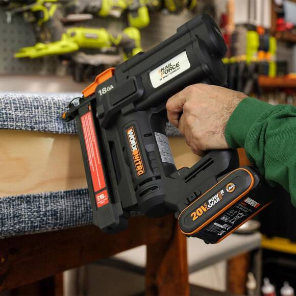 WORX WX844.9 20Volt 16-40mm Profesyonel Şarjlı Zımba Makinesi + 2700 Adet Yedek Zımba (Akü Dahil Değildir) - 9
